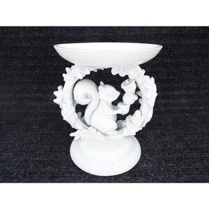 Bath & Body Works White Squirrel Leaf Acorn Pedestal Candle Holder